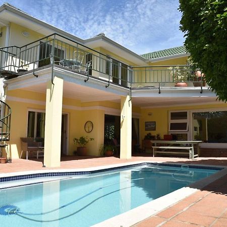 On Pinewood Guest House Cape Town Luaran gambar