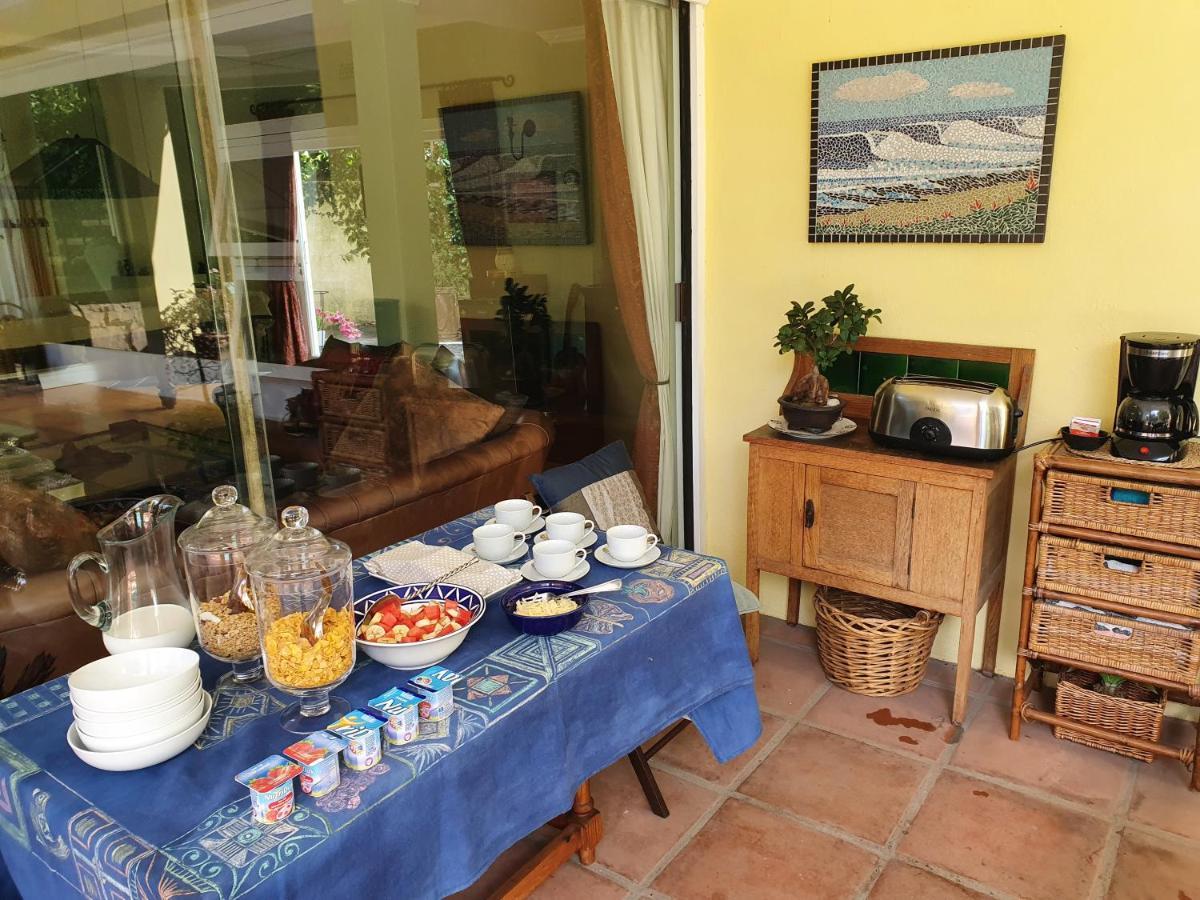 On Pinewood Guest House Cape Town Luaran gambar